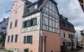 02 Außenansicht Straßenseite mit Einfahrt