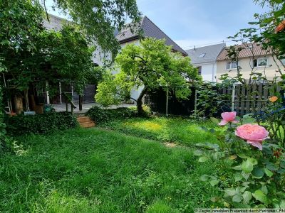 DHH mit schönem Garten und Anbaupotential in Edingen-N'hsn.  - 10003666